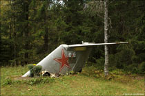 памятник в виде хвоста истребителя экипажу СУ-15.